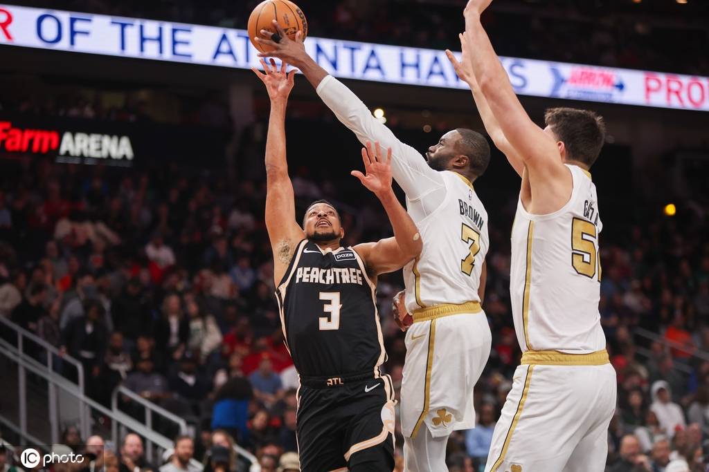 杰伦布朗41+6奥孔古21+7 凯尔特人胜老鹰